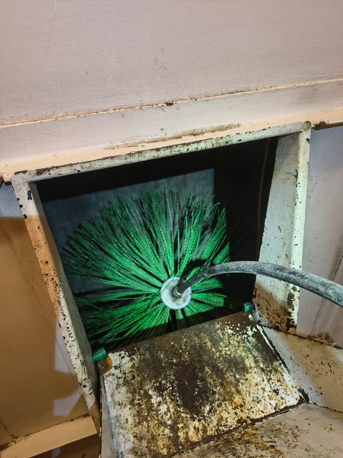Limpieza de shaft de basura